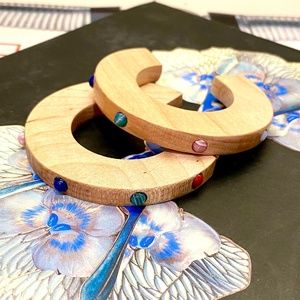 NWOT Sophie Monet Gemstone Wood Hoop Earrings